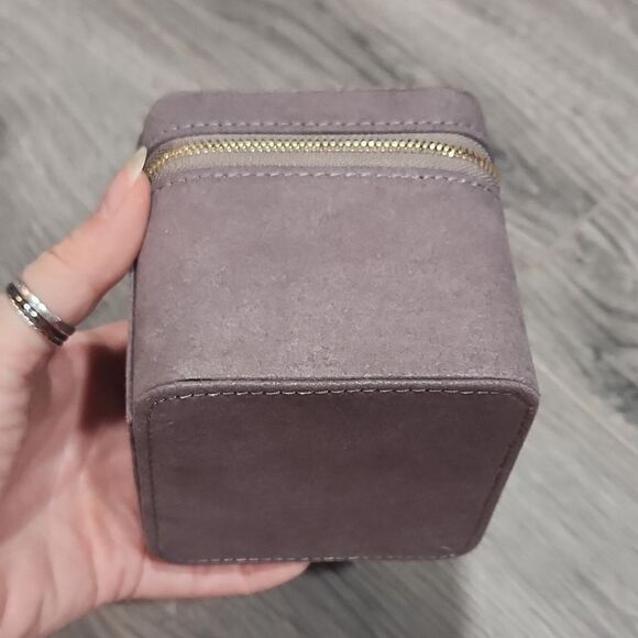 NEW Bulova Great Velvet Valet Gift Box & Pillow - Picture 7 of 7